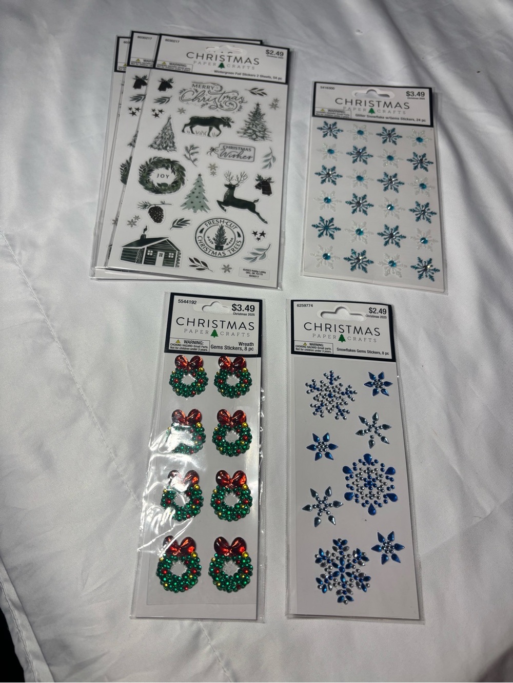 6 New Christmas Craft Gem and Sticker Pack - Holiday Wreaths & Snowflakes